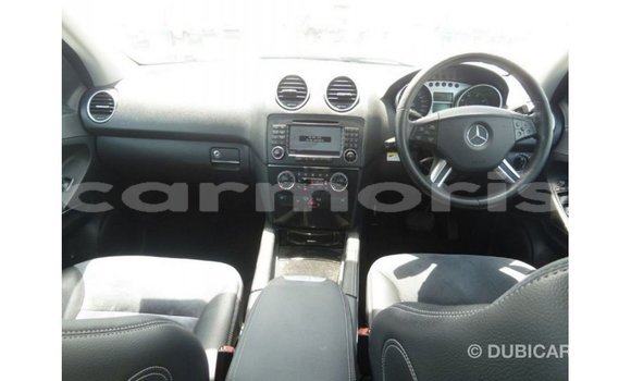 Buy Import Mercedes-Benz 190 Black Car in Import - Dubai in Agalega Islands Buy Import Mercedes-Benz 190 Black Car in Import - Dubai in Agalega Islands