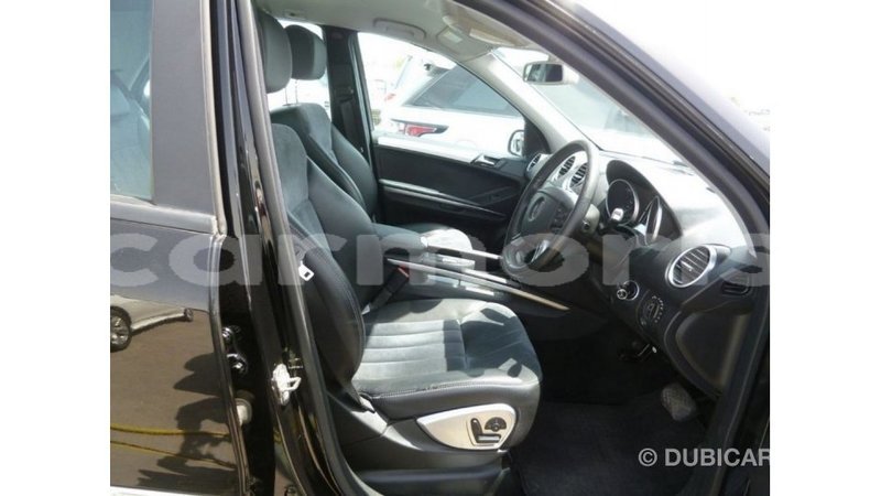 Big with watermark mercedes benz 190 agalega islands import dubai 3683