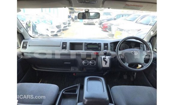 Buy Import Toyota Hiace White Car in Import - Dubai in Agalega Islands Buy Import Toyota Hiace White Car in Import - Dubai in Agalega Islands