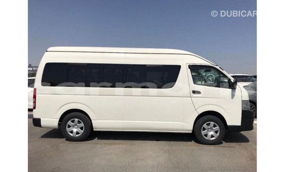 Buy Import Toyota Hiace White Car in Import - Dubai in Agalega Islands Buy Import Toyota Hiace White Car in Import - Dubai in Agalega Islands