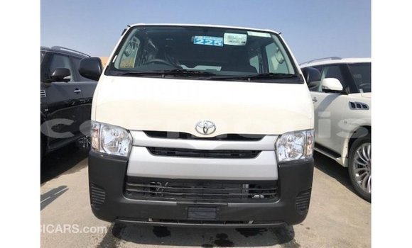 Acheter Import Voiture Toyota Hiace Blanc à Import - Dubai, Îles Agalega Acheter Import Voiture Toyota Hiace Blanc à Import - Dubai, Îles Agalega