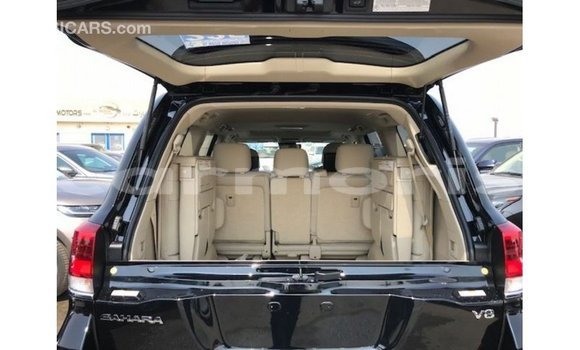 Acheter Import Voiture Toyota Land Cruiser Noir à Import - Dubai, Îles Agalega Acheter Import Voiture Toyota Land Cruiser Noir à Import - Dubai, Îles Agalega