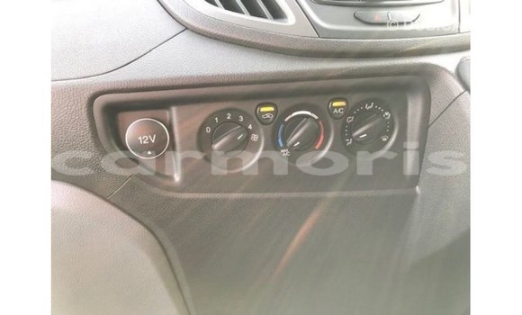 Buy Import Ford Club Wagon White Car in Import - Dubai in Agalega Islands Buy Import Ford Club Wagon White Car in Import - Dubai in Agalega Islands