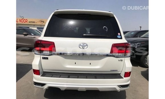 Acheter Import Voiture Toyota Land Cruiser Blanc à Import - Dubai, Îles Agalega Acheter Import Voiture Toyota Land Cruiser Blanc à Import - Dubai, Îles Agalega