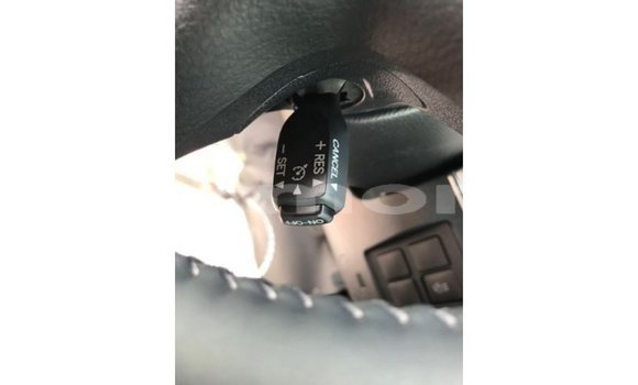 Acheter Import Voiture Toyota Land Cruiser Noir à Import - Dubai, Îles Agalega Acheter Import Voiture Toyota Land Cruiser Noir à Import - Dubai, Îles Agalega