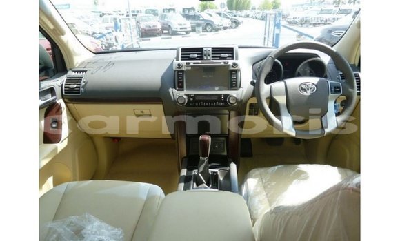 Acheter Import Voiture Toyota Prado Blanc à Import - Dubai, Îles Agalega Acheter Import Voiture Toyota Prado Blanc à Import - Dubai, Îles Agalega