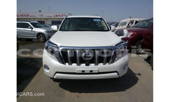 Acheter Import Voiture Toyota Prado Blanc à Import - Dubai, Îles Agalega Acheter Import Voiture Toyota Prado Blanc à Import - Dubai, Îles Agalega