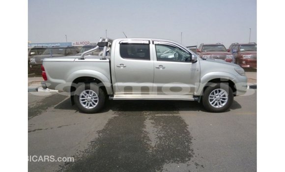Acheter Import Voiture Toyota Hilux Autre à Import - Dubai, Îles Agalega Acheter Import Voiture Toyota Hilux Autre à Import - Dubai, Îles Agalega