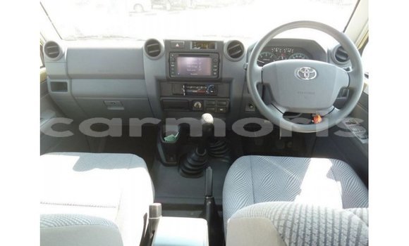 Buy Import Toyota Land Cruiser Beige Car in Import - Dubai in Agalega Islands Buy Import Toyota Land Cruiser Beige Car in Import - Dubai in Agalega Islands