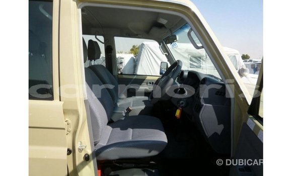 Buy Import Toyota Land Cruiser Beige Car in Import - Dubai in Agalega Islands Buy Import Toyota Land Cruiser Beige Car in Import - Dubai in Agalega Islands