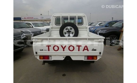 Buy Import Toyota Land Cruiser White Car in Import - Dubai in Agalega Islands Buy Import Toyota Land Cruiser White Car in Import - Dubai in Agalega Islands