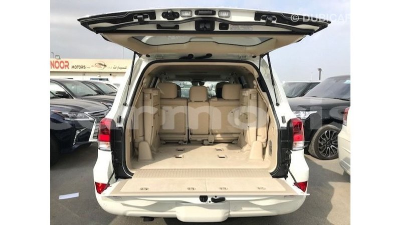 Big with watermark toyota land cruiser agalega islands import dubai 3737