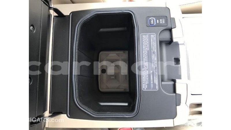 Big with watermark toyota land cruiser agalega islands import dubai 3737