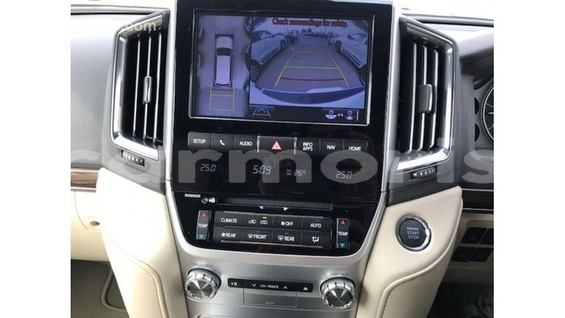 Big with watermark toyota land cruiser agalega islands import dubai 3737