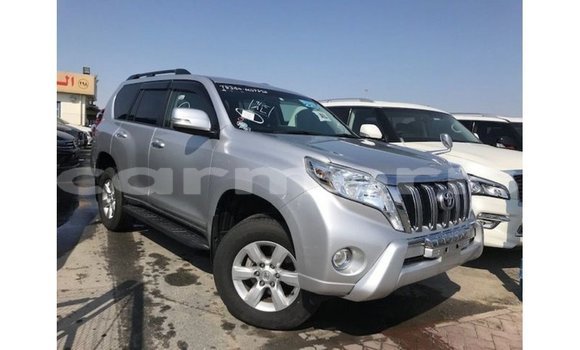 Acheter Import Voiture Toyota Prado Autre à Import - Dubai, Îles Agalega Acheter Import Voiture Toyota Prado Autre à Import - Dubai, Îles Agalega