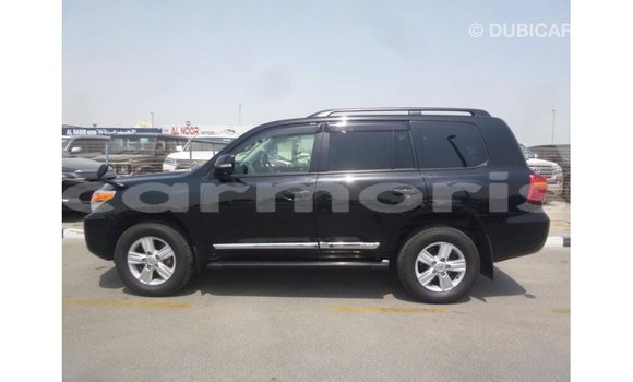 Acheter Import Voiture Toyota Land Cruiser Noir à Import - Dubai, Îles Agalega Acheter Import Voiture Toyota Land Cruiser Noir à Import - Dubai, Îles Agalega