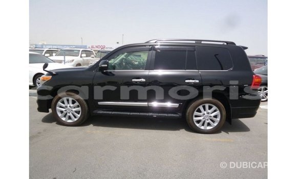 Acheter Import Voiture Toyota Land Cruiser Noir à Import - Dubai, Îles Agalega Acheter Import Voiture Toyota Land Cruiser Noir à Import - Dubai, Îles Agalega