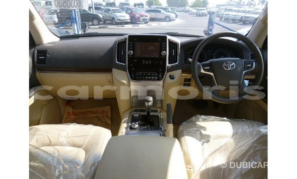 Acheter Import Voiture Toyota Land Cruiser Noir à Import - Dubai, Îles Agalega Acheter Import Voiture Toyota Land Cruiser Noir à Import - Dubai, Îles Agalega