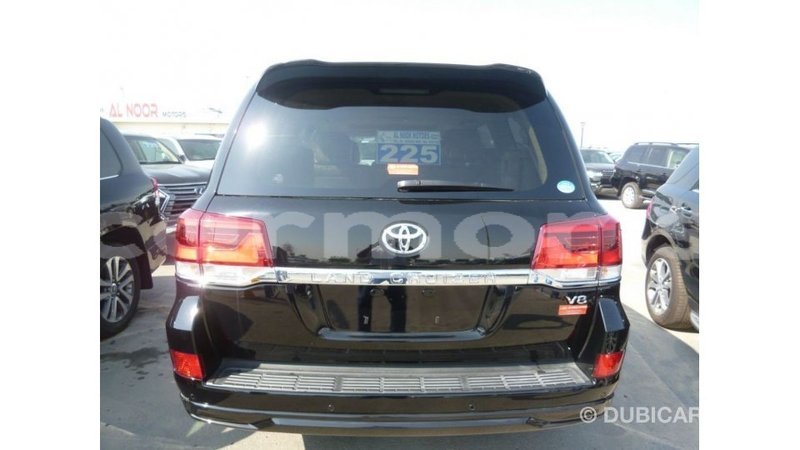 Big with watermark toyota land cruiser agalega islands import dubai 3752