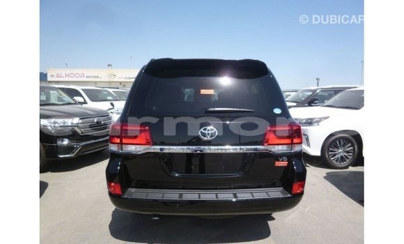 Acheter Import Voiture Toyota Land Cruiser Noir à Import - Dubai, Îles Agalega Acheter Import Voiture Toyota Land Cruiser Noir à Import - Dubai, Îles Agalega