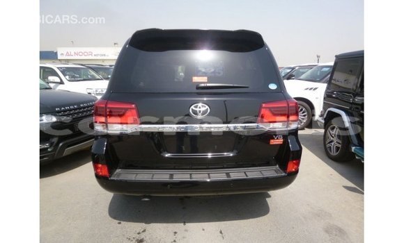 Acheter Import Voiture Toyota Land Cruiser Noir à Import - Dubai, Îles Agalega Acheter Import Voiture Toyota Land Cruiser Noir à Import - Dubai, Îles Agalega