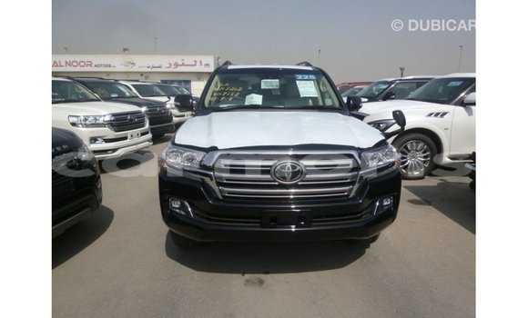 Acheter Import Voiture Toyota Land Cruiser Noir à Import - Dubai, Îles Agalega Acheter Import Voiture Toyota Land Cruiser Noir à Import - Dubai, Îles Agalega