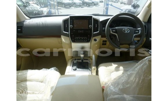 Acheter Import Voiture Toyota Land Cruiser Blanc à Import - Dubai, Îles Agalega Acheter Import Voiture Toyota Land Cruiser Blanc à Import - Dubai, Îles Agalega