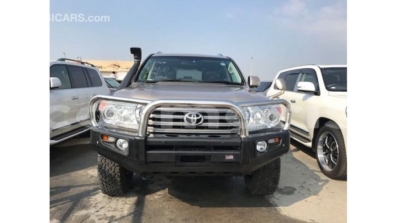 Big with watermark toyota land cruiser agalega islands import dubai 3760