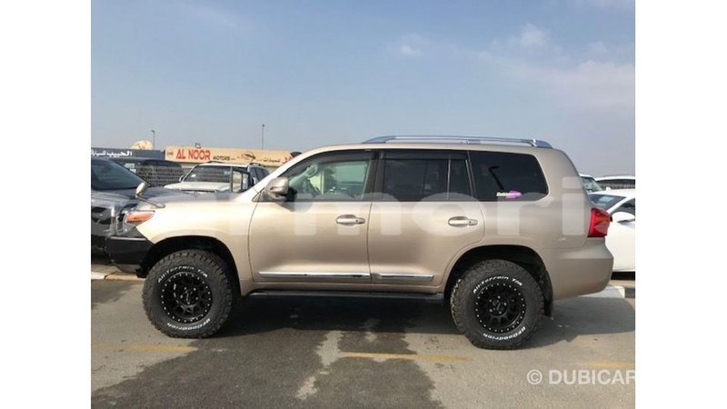 Big with watermark toyota land cruiser agalega islands import dubai 3760