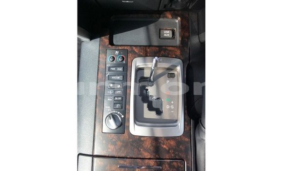 Buy Import Toyota Land Cruiser White Car in Import - Dubai in Agalega Islands Buy Import Toyota Land Cruiser White Car in Import - Dubai in Agalega Islands