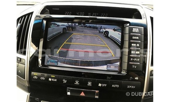 Buy Import Toyota Land Cruiser White Car in Import - Dubai in Agalega Islands Buy Import Toyota Land Cruiser White Car in Import - Dubai in Agalega Islands