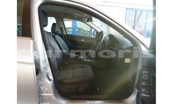 Buy Import Mercedes-Benz 200 Other Car in Import - Dubai in Agalega Islands Buy Import Mercedes-Benz 200 Other Car in Import - Dubai in Agalega Islands