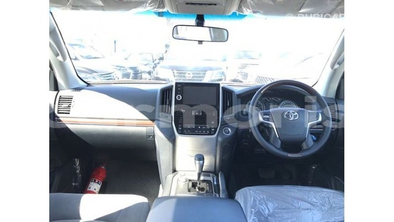 Big with watermark toyota land cruiser agalega islands import dubai 3763