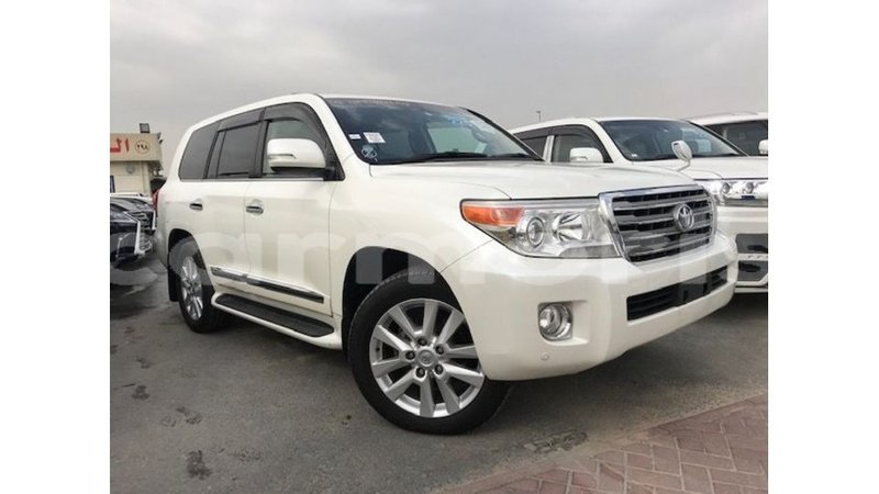 Big with watermark toyota land cruiser agalega islands import dubai 3764