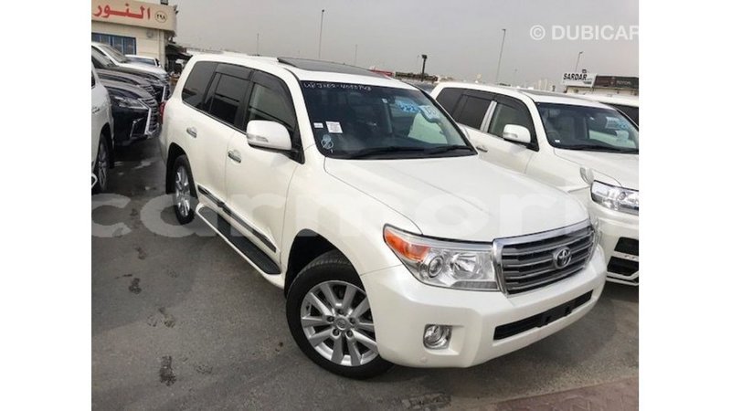 Big with watermark toyota land cruiser agalega islands import dubai 3764