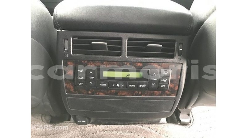 Big with watermark toyota land cruiser agalega islands import dubai 3764