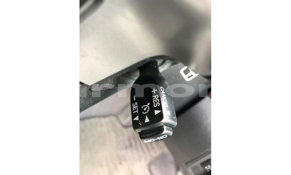 Acheter Import Voiture Toyota Land Cruiser Blanc à Import - Dubai, Îles Agalega Acheter Import Voiture Toyota Land Cruiser Blanc à Import - Dubai, Îles Agalega