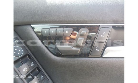 Acheter Import Voiture Mercedes-Benz 200 Autre à Import - Dubai, Îles Agalega Acheter Import Voiture Mercedes-Benz 200 Autre à Import - Dubai, Îles Agalega