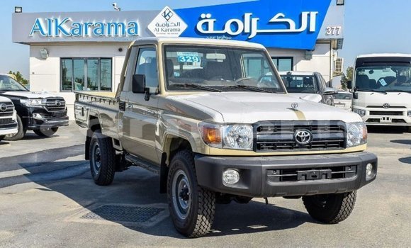 Acheter Import Voiture Toyota Land Cruiser Beige à Import - Dubai, Îles Agalega Acheter Import Voiture Toyota Land Cruiser Beige à Import - Dubai, Îles Agalega