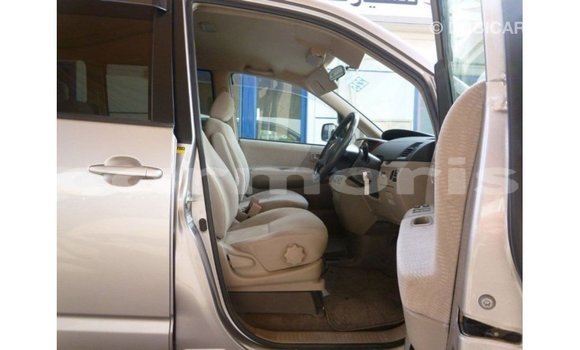 Buy Import Toyota Voxy Other Car in Import - Dubai in Agalega Islands Buy Import Toyota Voxy Other Car in Import - Dubai in Agalega Islands