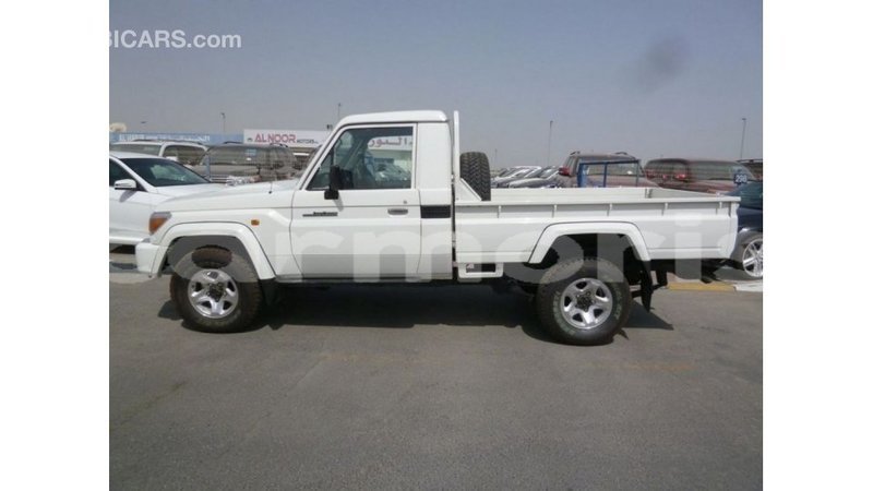 Big with watermark toyota land cruiser agalega islands import dubai 3772