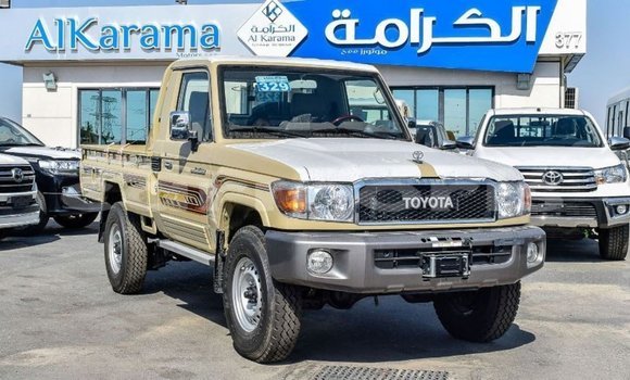 Acheter Import Voiture Toyota Land Cruiser Beige à Import - Dubai, Îles Agalega Acheter Import Voiture Toyota Land Cruiser Beige à Import - Dubai, Îles Agalega