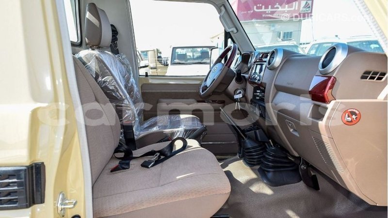 Big with watermark toyota land cruiser agalega islands import dubai 3778