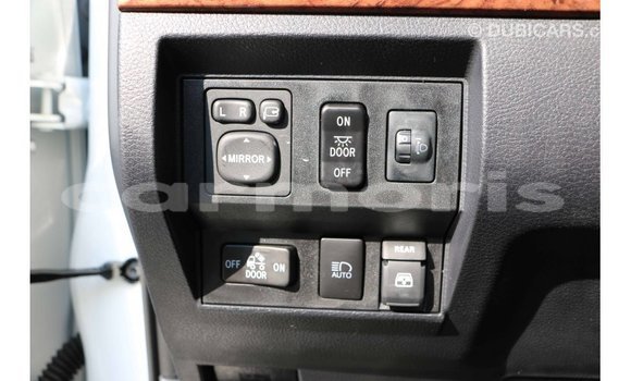 Buy Import Toyota Tundra White Car in Import - Dubai in Agalega Islands Buy Import Toyota Tundra White Car in Import - Dubai in Agalega Islands