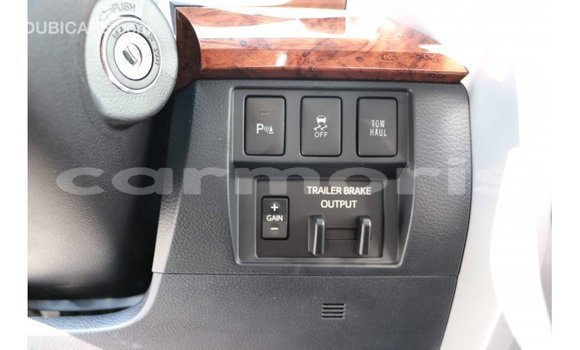 Buy Import Toyota Tundra White Car in Import - Dubai in Agalega Islands Buy Import Toyota Tundra White Car in Import - Dubai in Agalega Islands