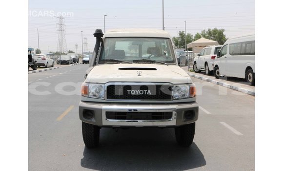 Buy Import Toyota Land Cruiser White Car in Import - Dubai in Agalega Islands Buy Import Toyota Land Cruiser White Car in Import - Dubai in Agalega Islands