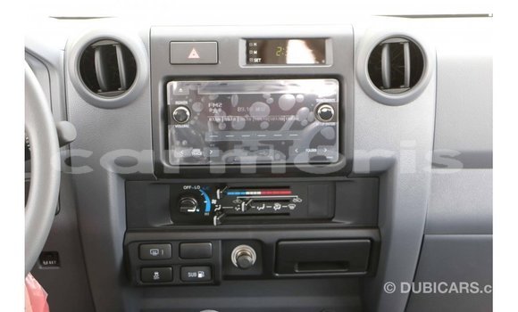 Buy Import Toyota Land Cruiser White Car in Import - Dubai in Agalega Islands Buy Import Toyota Land Cruiser White Car in Import - Dubai in Agalega Islands