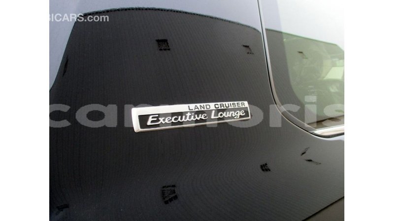 Big with watermark toyota land cruiser agalega islands import dubai 3801