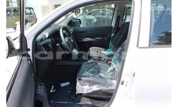 Buy Import Toyota Hilux White Car in Import - Dubai in Agalega Islands Buy Import Toyota Hilux White Car in Import - Dubai in Agalega Islands