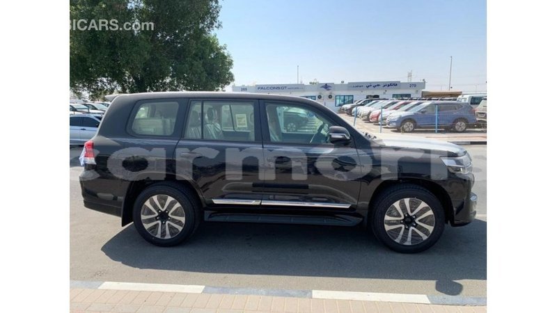 Big with watermark toyota land cruiser agalega islands import dubai 3804